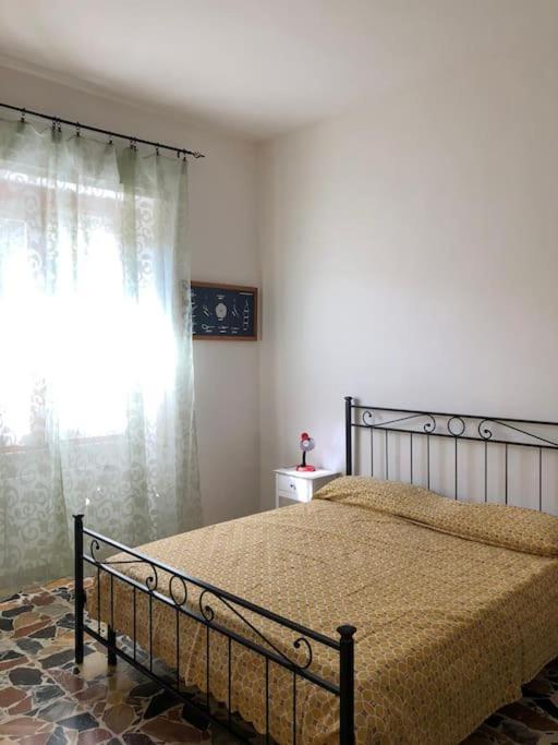 Casa Indipendente Zona Centrale La Maddalena  Ngoại thất bức ảnh