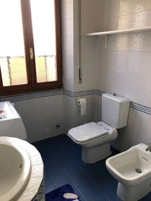 Casa Indipendente Zona Centrale La Maddalena  Ngoại thất bức ảnh