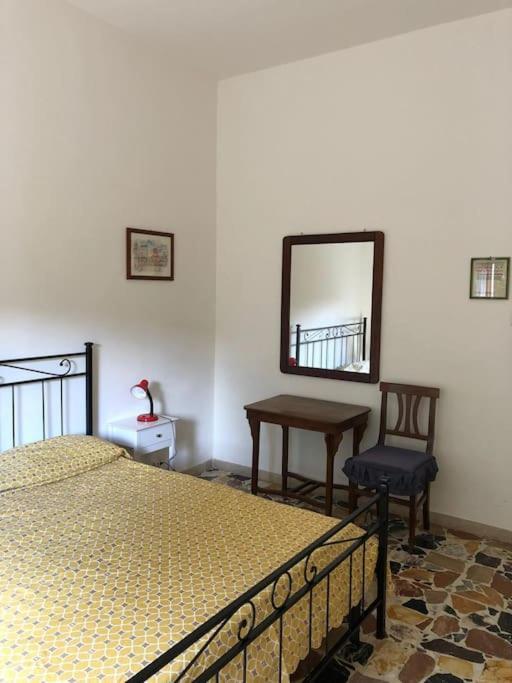 Casa Indipendente Zona Centrale La Maddalena  Ngoại thất bức ảnh